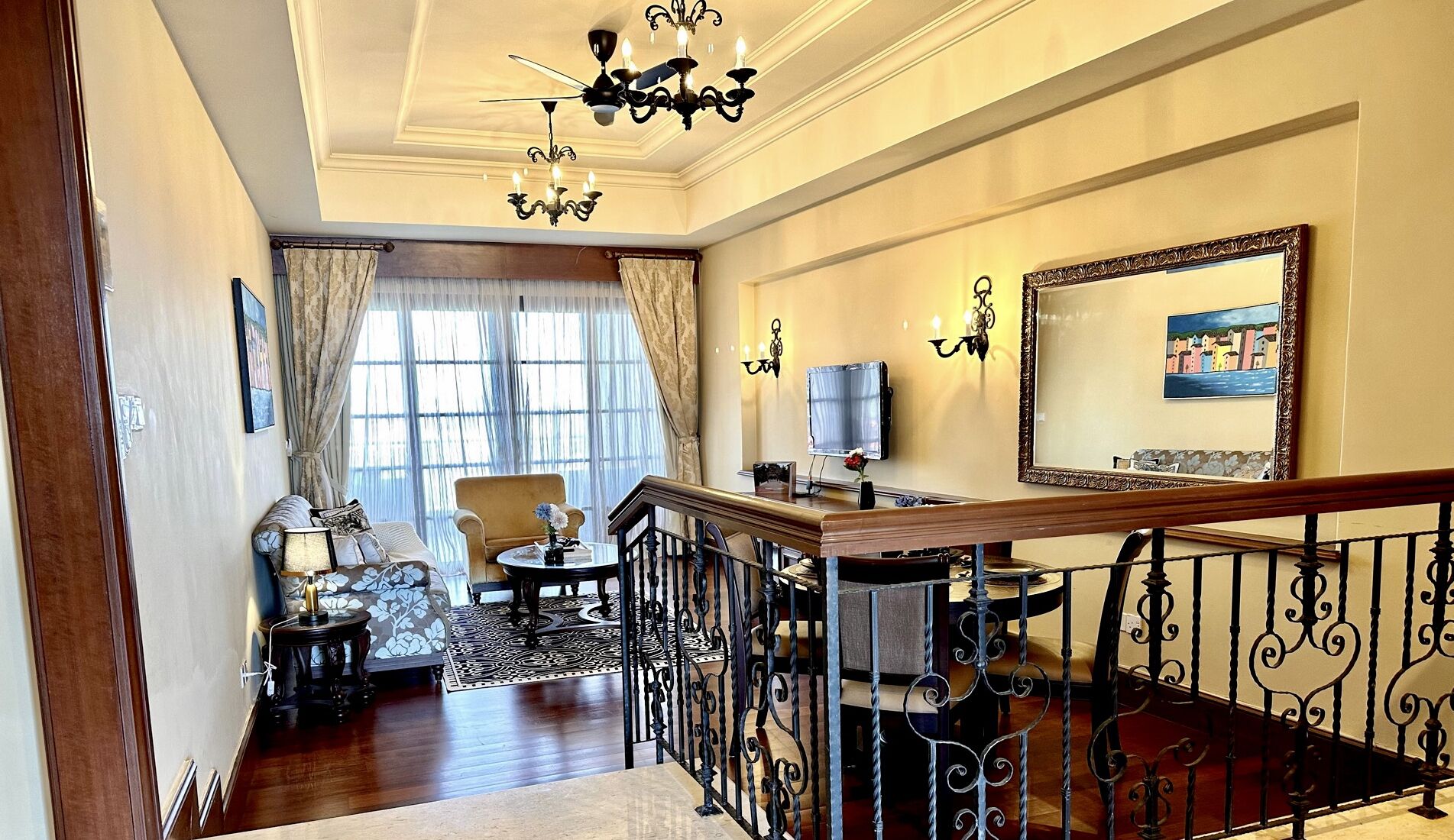 En 42-tommers smart-TV med digitale kanaler samt TV-spill