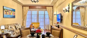 42-Zoll-Smart-TV mit Digitalempfang, Videospielkonsole