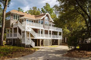 Exterior - Home in Corolla Light Beach Sound Access (Corolla)