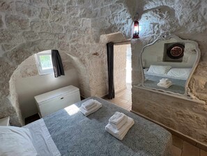 2 soverom, safe på rommet, skrivebord og strykejern/-brett