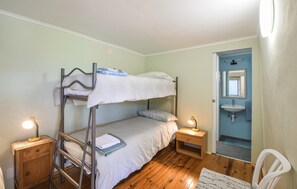 2 quartos, Wi-Fi de cortesia, roupa de cama