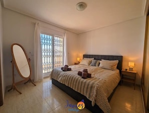 3 bedrooms, WiFi, bed sheets
