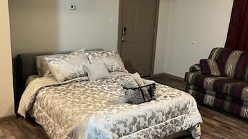 1 bedroom, WiFi, bed sheets