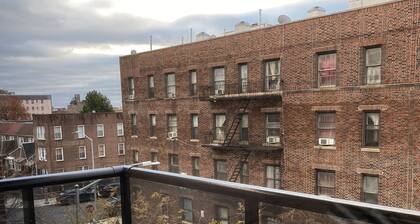 Modern condo within Epicenter of Brooklyn