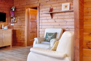 Interior - Chalet “Bühberg Alm” with Private Terrace, Balcony and Wi-Fi (Bad Lauterberg im Harz)