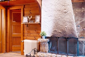 Interior - Chalet “Bühberg Alm” with Private Terrace, Balcony and Wi-Fi (Bad Lauterberg im Harz)