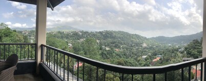 Riverdale Ridge Apartment II