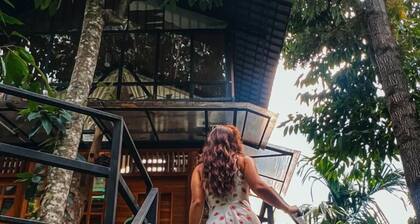 Arana Eco Lodge and Yoga center