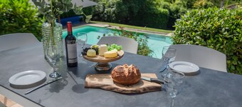 Neat modern house with private pool