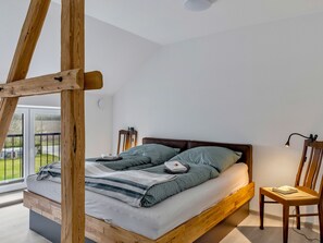 4 bedrooms, WiFi