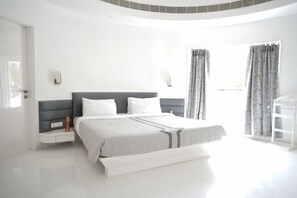 Casa de campo Royal | 1 dormitorio, escritorio, wifi gratis y ropa de cama