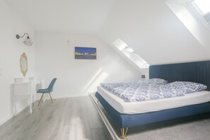 1 室のベッドルーム、旅行用ベビーベッド、WiFi (無料)、ベッドシーツ