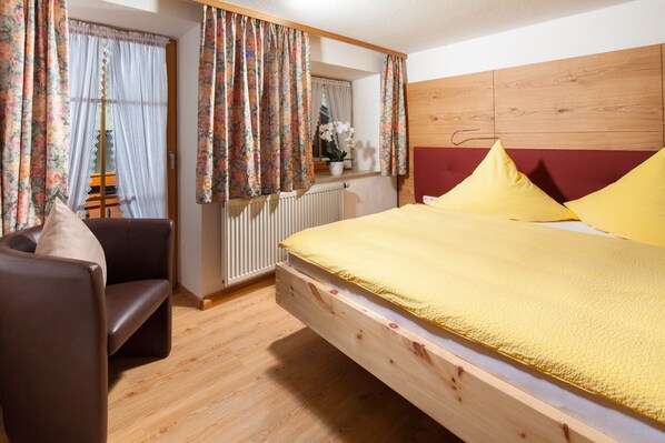 2 bedrooms, Internet, bed sheets