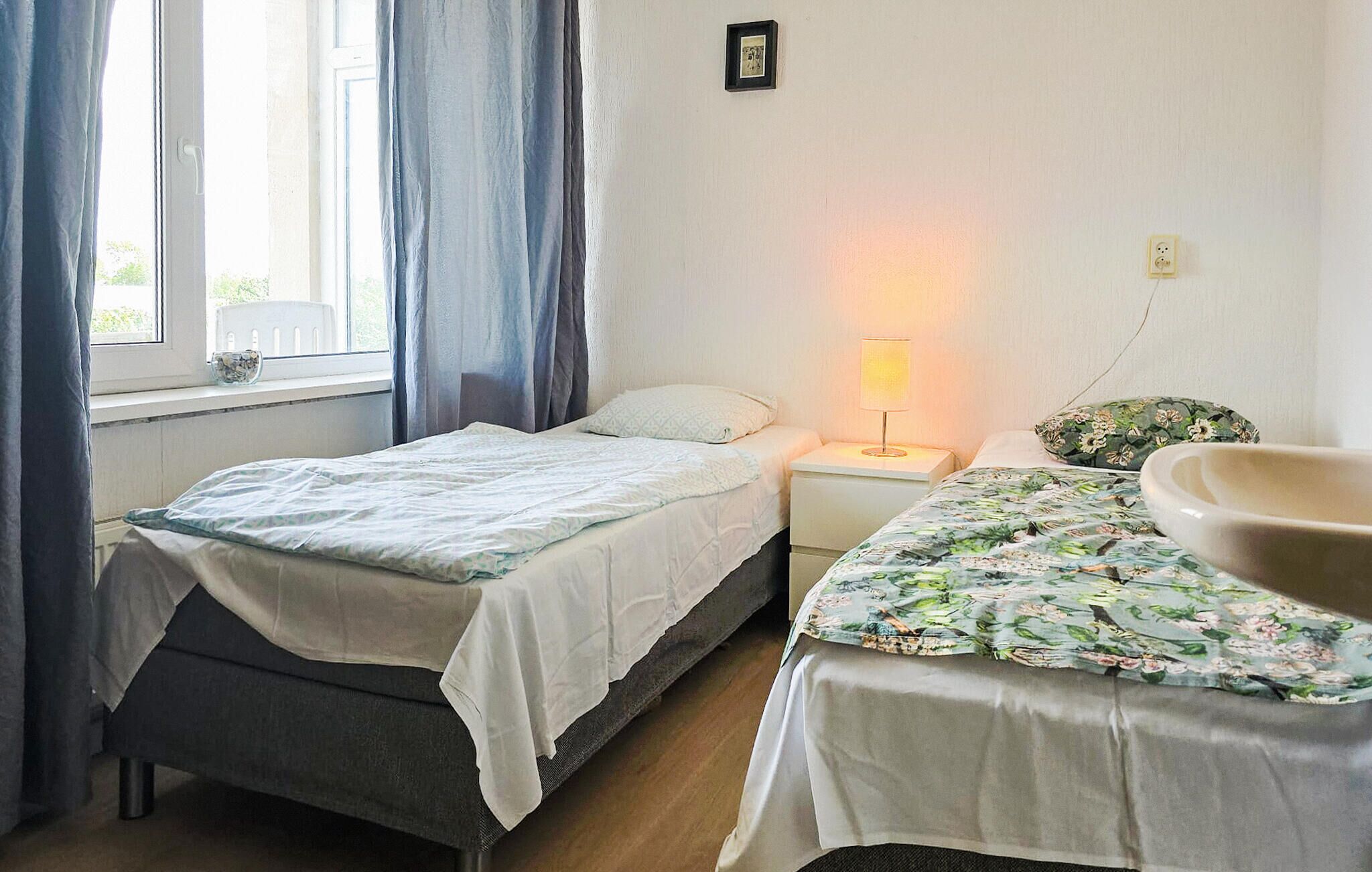 2 chambres, fer et planche à repasser, Wi-Fi gratuit