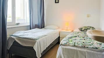 2 chambres, fer et planche à repasser, Wi-Fi gratuit