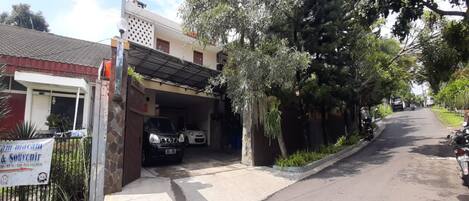 Fachada del alojamiento