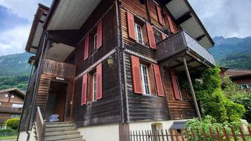 Bagian depan properti