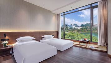 Superior Twin Room, River View | Premium bedding, memory foam beds, free minibar, individually decorated