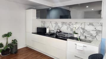 Fridge, microwave, stovetop, electric kettle