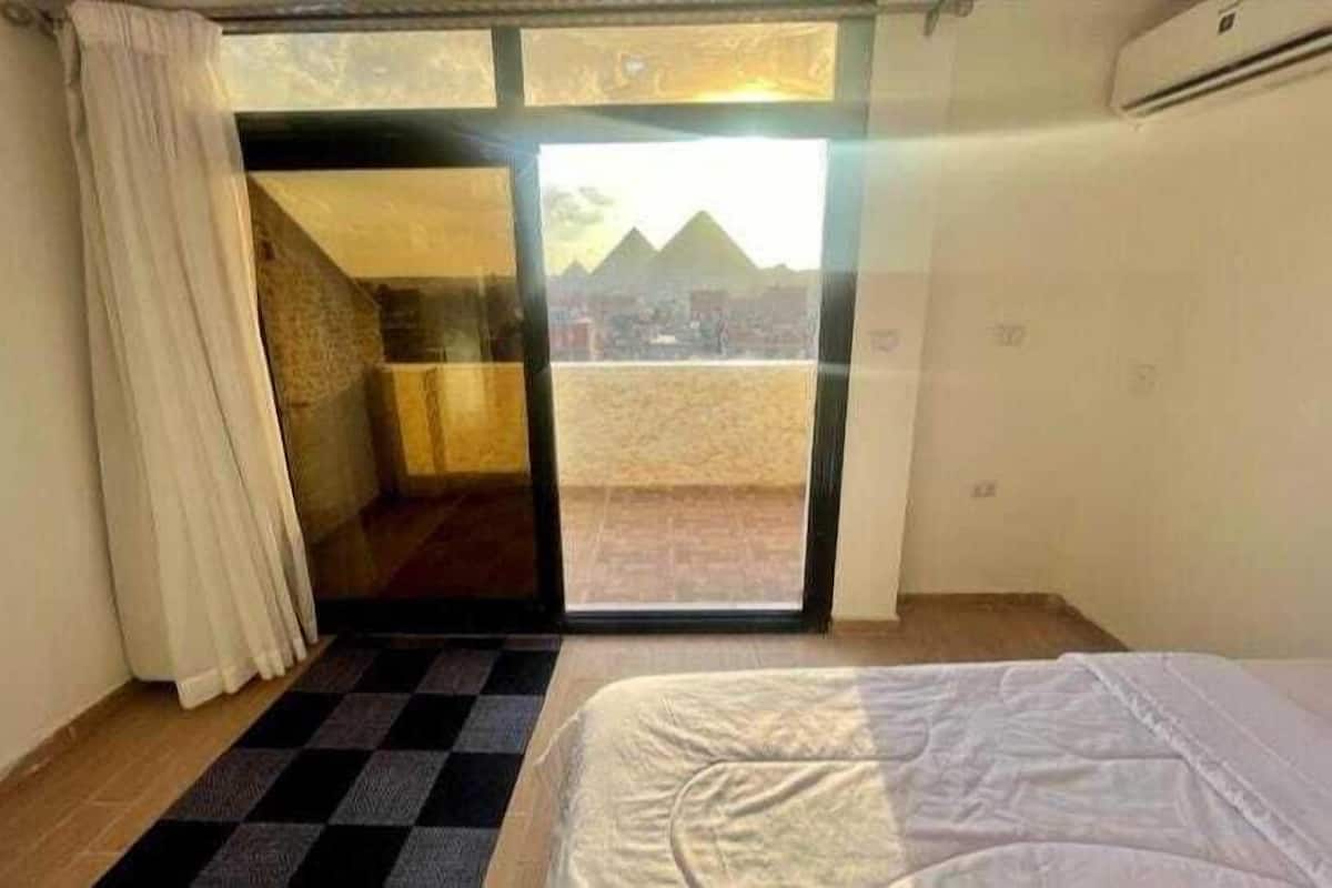 Luxury Twin Room | Laptop workspace, free WiFi