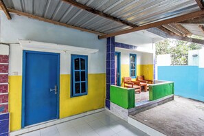 Front of property - Hotel O Kawi Homestay (Praya Barat Daya)