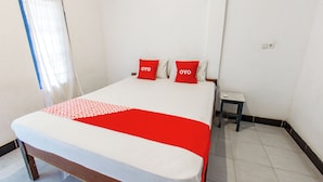 Deluxe Double Room - Hotel O Kawi Homestay (Praya Barat Daya)