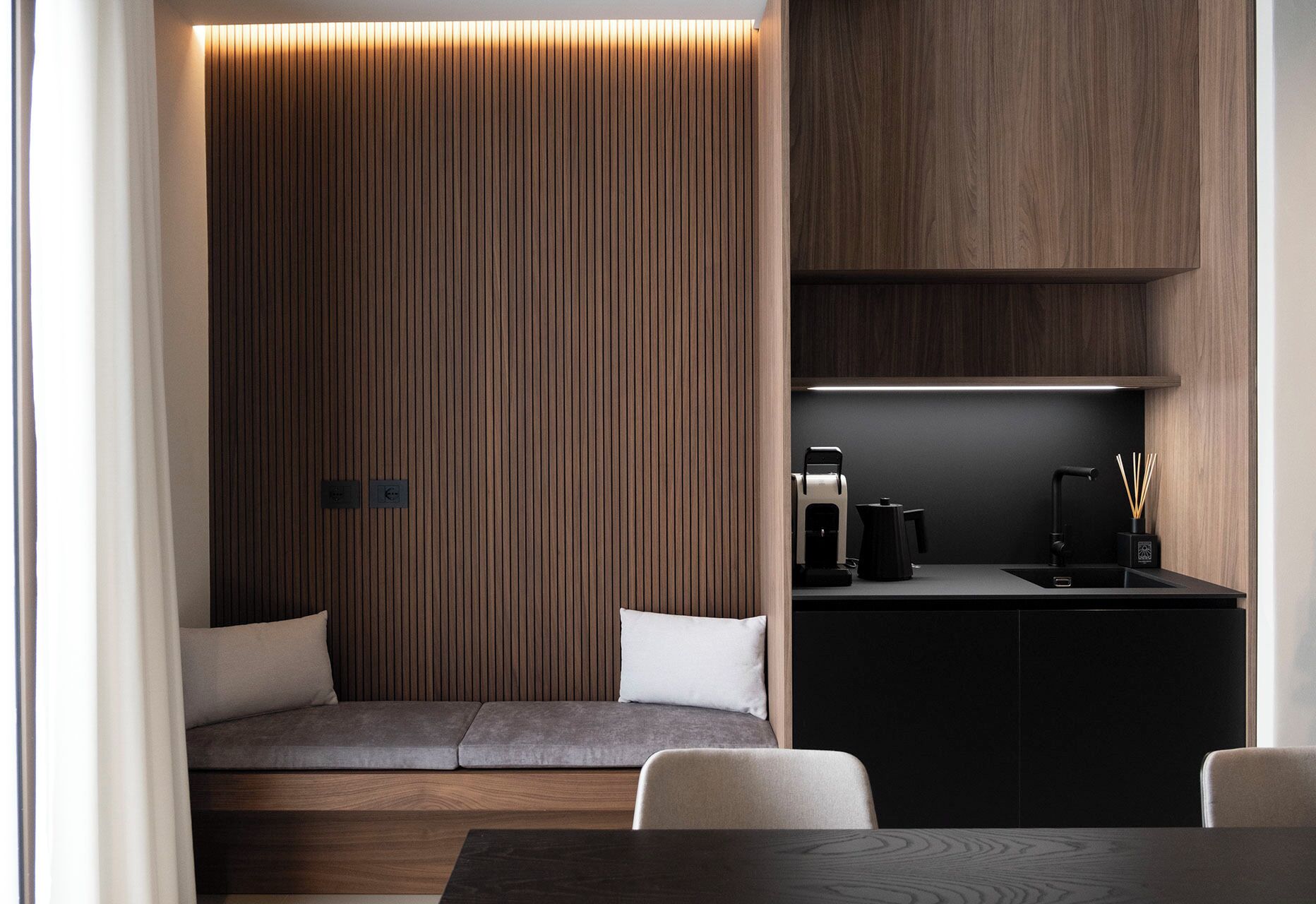 エグゼクティブ スイート | 高級寝具、羽毛の掛け布団、低反発ベッド、ミニバー