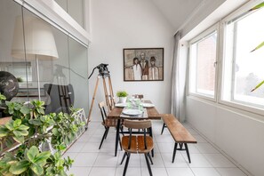 Exclusive Apartment | In-room dining