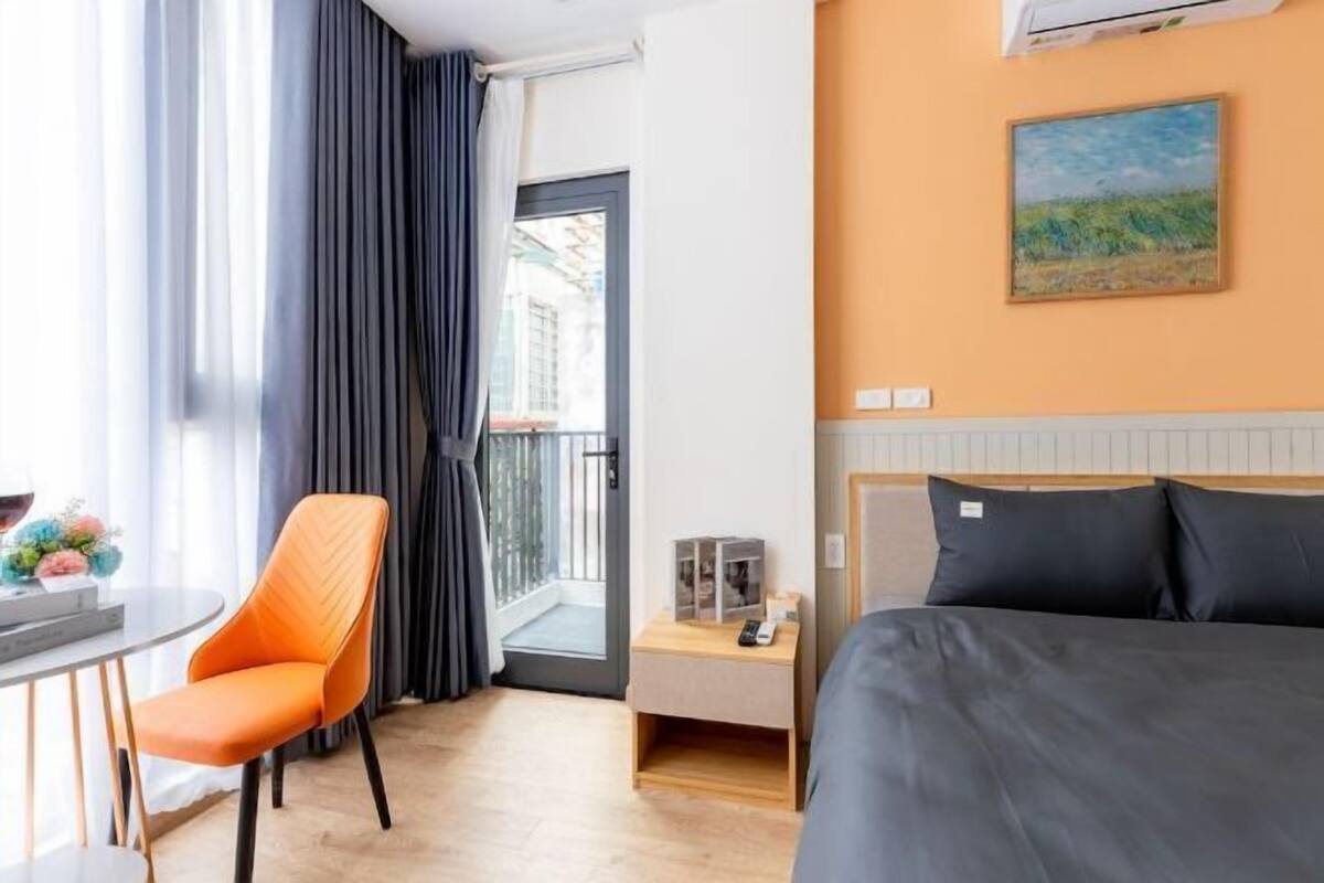 1 chambre, chambres insonorisées, Wi-Fi gratuit, draps fournis