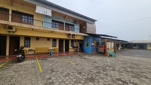 Front of property - Hotel O Wisma Subur Syariah (Pekalongan)
