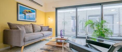 Télévision, espaces bureaux