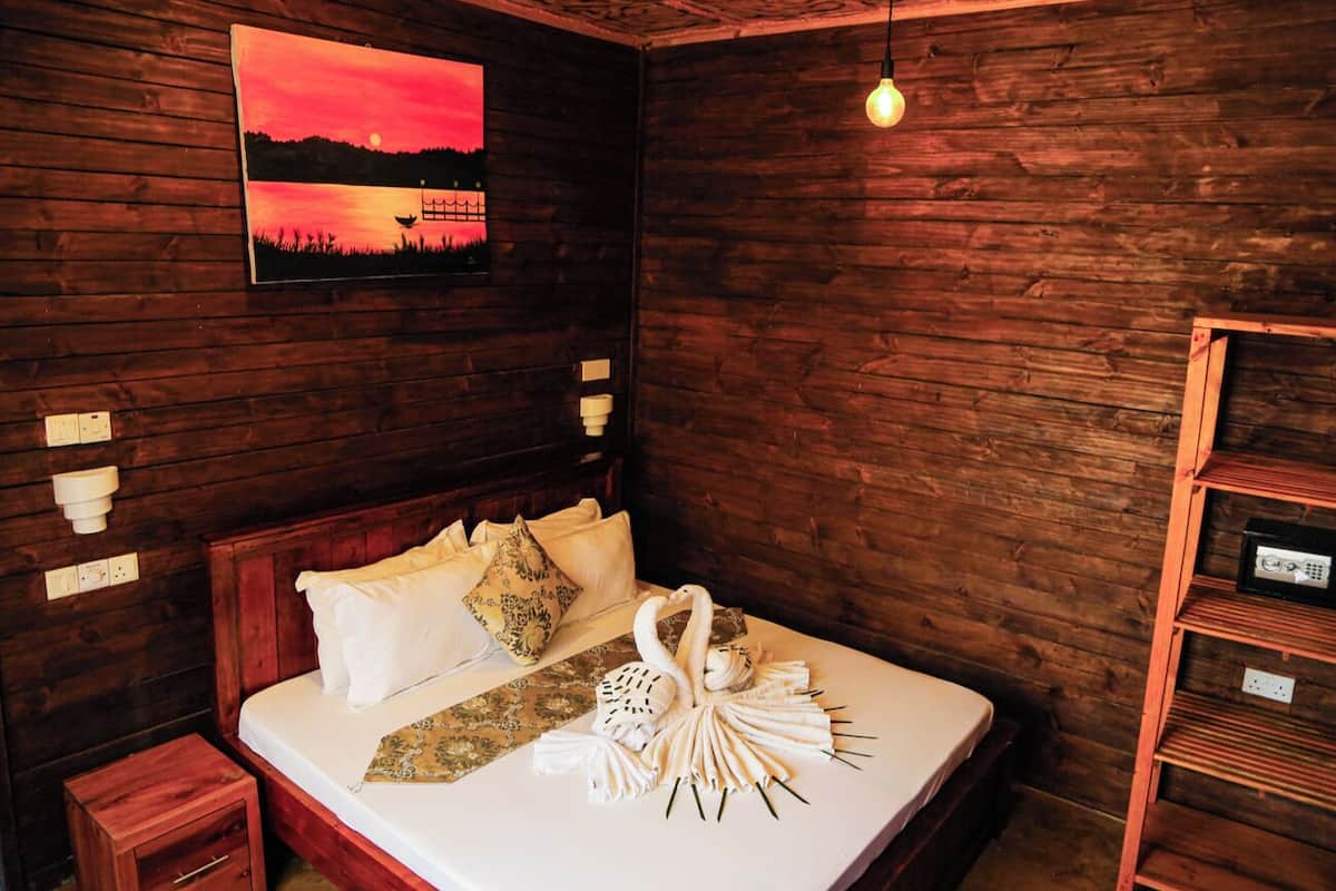 Deluxe Suite with Jacuzzi