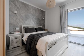 5 dormitorios, tabla de planchar con plancha, wifi y ropa de cama