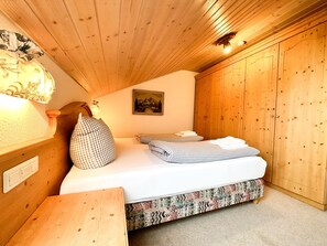 2 bedrooms, free WiFi, bed sheets