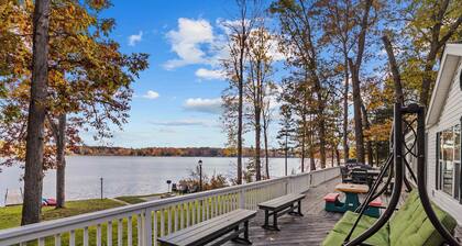 Picture Perfect Dual Home on the Lake