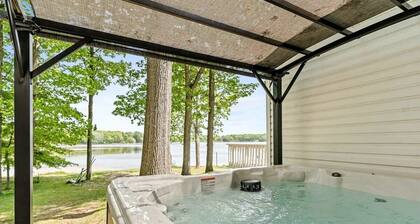 Picture Perfect Dual Home on the Lake