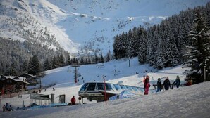 Snow and ski sports - Cozy studio at the foot of the slopes with balcony, TV and ski locker (Les Adrets-Prapoutel)