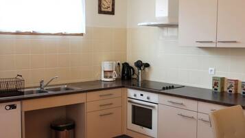 Refrigerador, microondas y lavavajillas