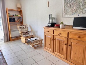 Interior - Apartment in Risoul, balcony, 2 rooms, sleeps 6, parking, pets allowed (Risoul)