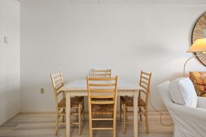 Dining - One Bedroom Oceanfront Condo with Outdoor Pool (Ocean City)