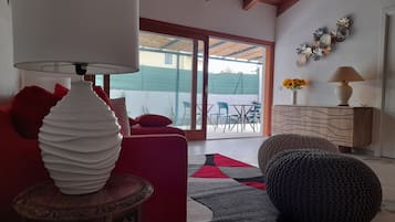 32-inch flat-screen TV with digital channels