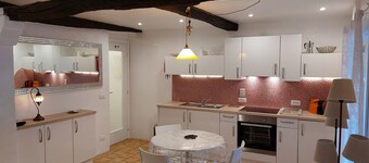 In the heart of a medieval French village. One bed apartment. Pet friendly