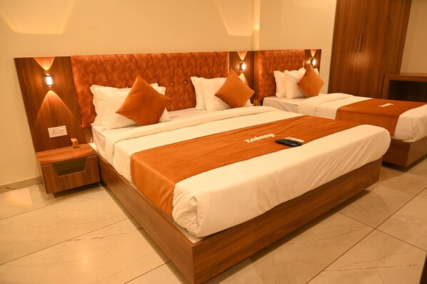 Firemannsrom – deluxe | Sengetøy av topp kvalitet, skrivebord, wi-fi (inkludert) og sengetøy