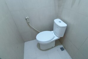 Standard Double Room | Bathroom | Shower, towels, soap