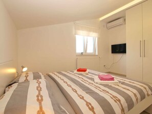 5 bedrooms, WiFi