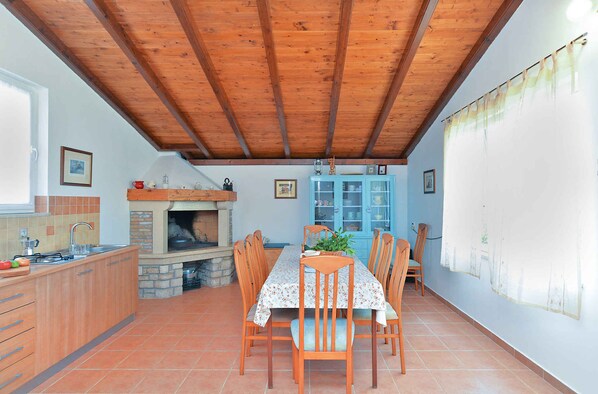 Dining - Holiday apartment with air conditioning (Pula)