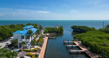 Sunrise Sanctuary - Top Floor Ocean Pointe 2415
