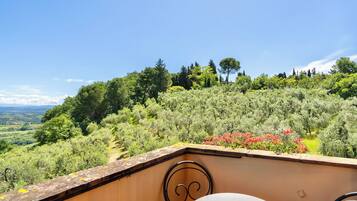 Apartment | Terrace/patio