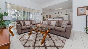 TV - Relaxing 5 Bed Pool Home with Game Room-7730CS (Kissimmee)