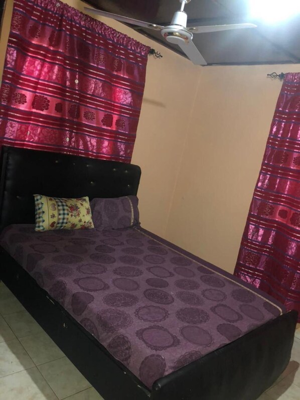 Maison | 3 chambres, accès au Wi-Fi (inclus), literie fournie